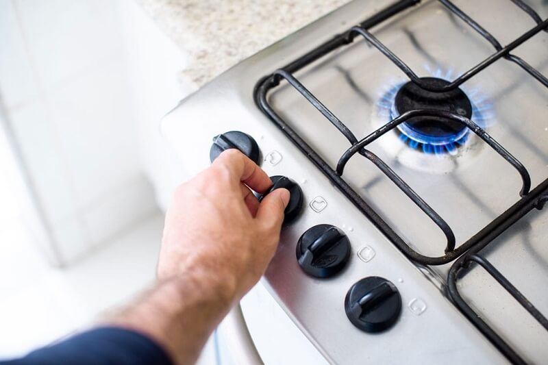 cách bật bếp ga và Mẹo Sử Dụng Bếp Ga Bền Bỉ Và Tiết Kiệm Gas